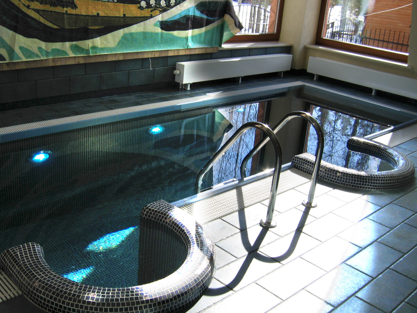 БАССЕЙН в загородной резиденции в Ушково.