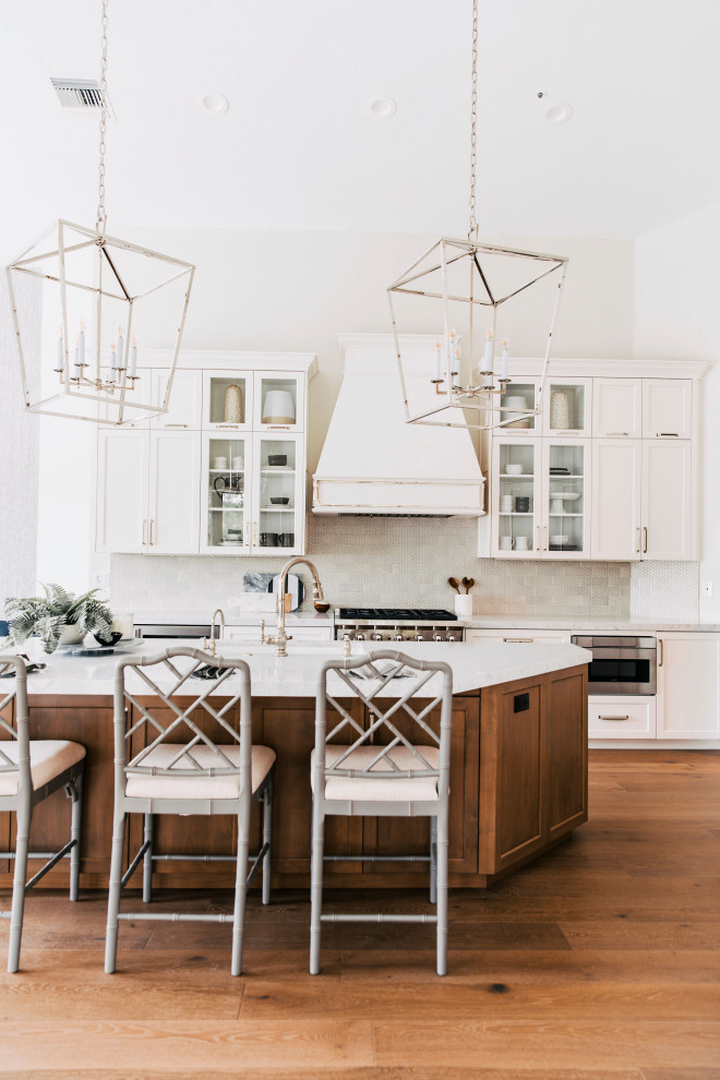 Transitional kitchen photo in Phoenix
