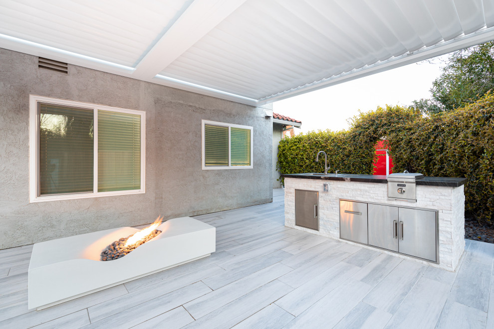 Equinox Louvred Roof