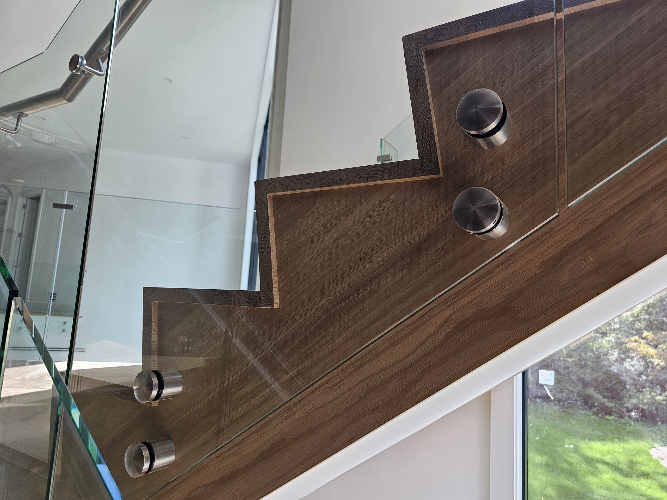 129_White Oak Slanted Riser Modern Stair, Mclean, VA 22102