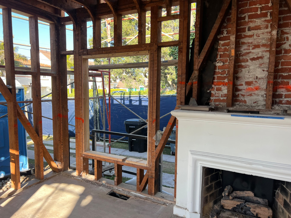 LA JOLLA HOUSE DEMO