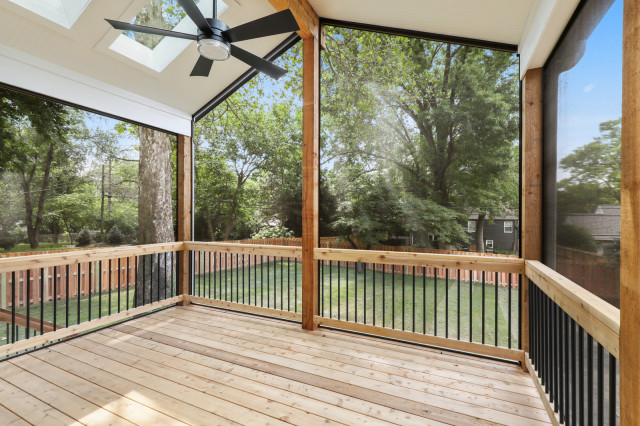 4713 W 66th St. campagne-porche