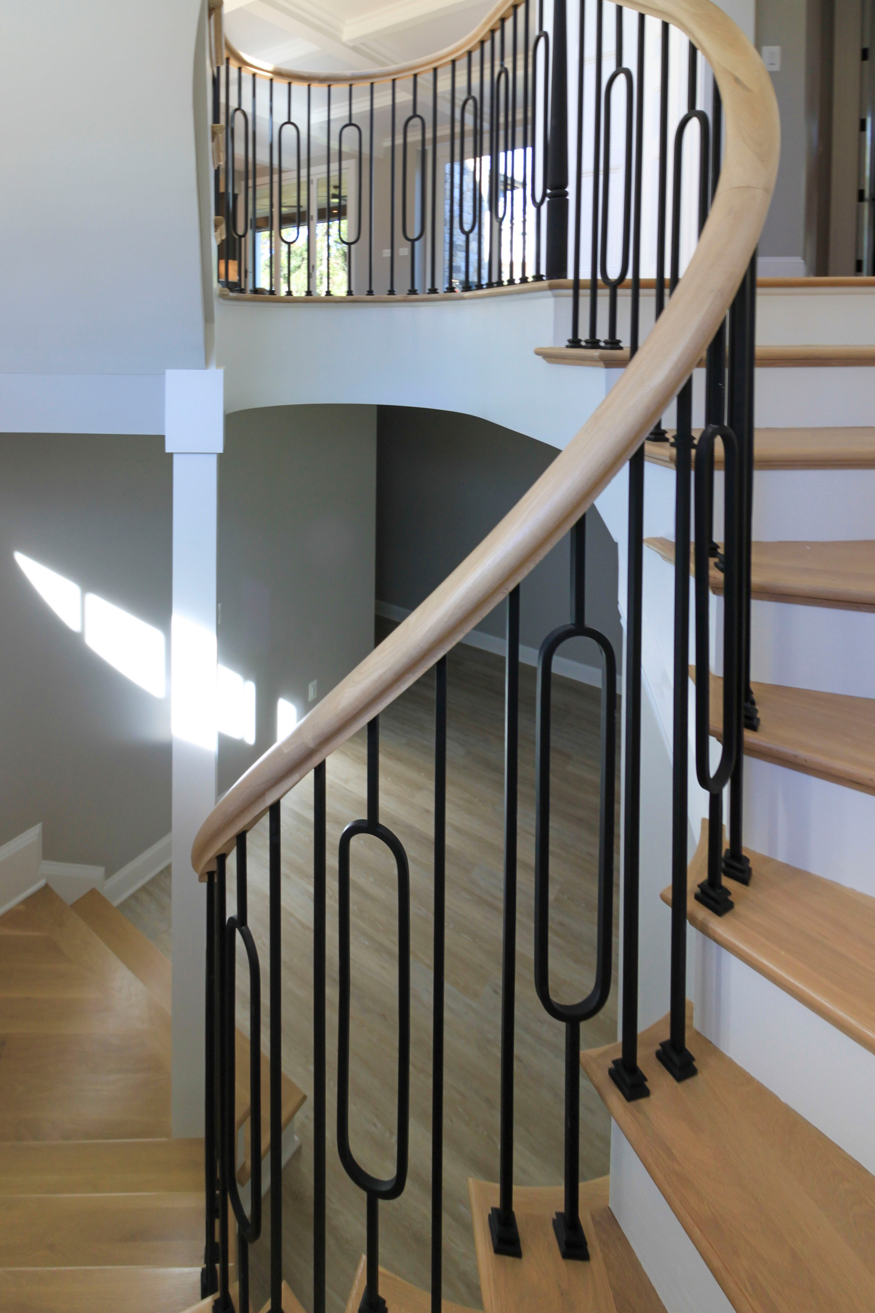 95_Remarkable and elegant floating elliptical staircase, McLean, VA 22101