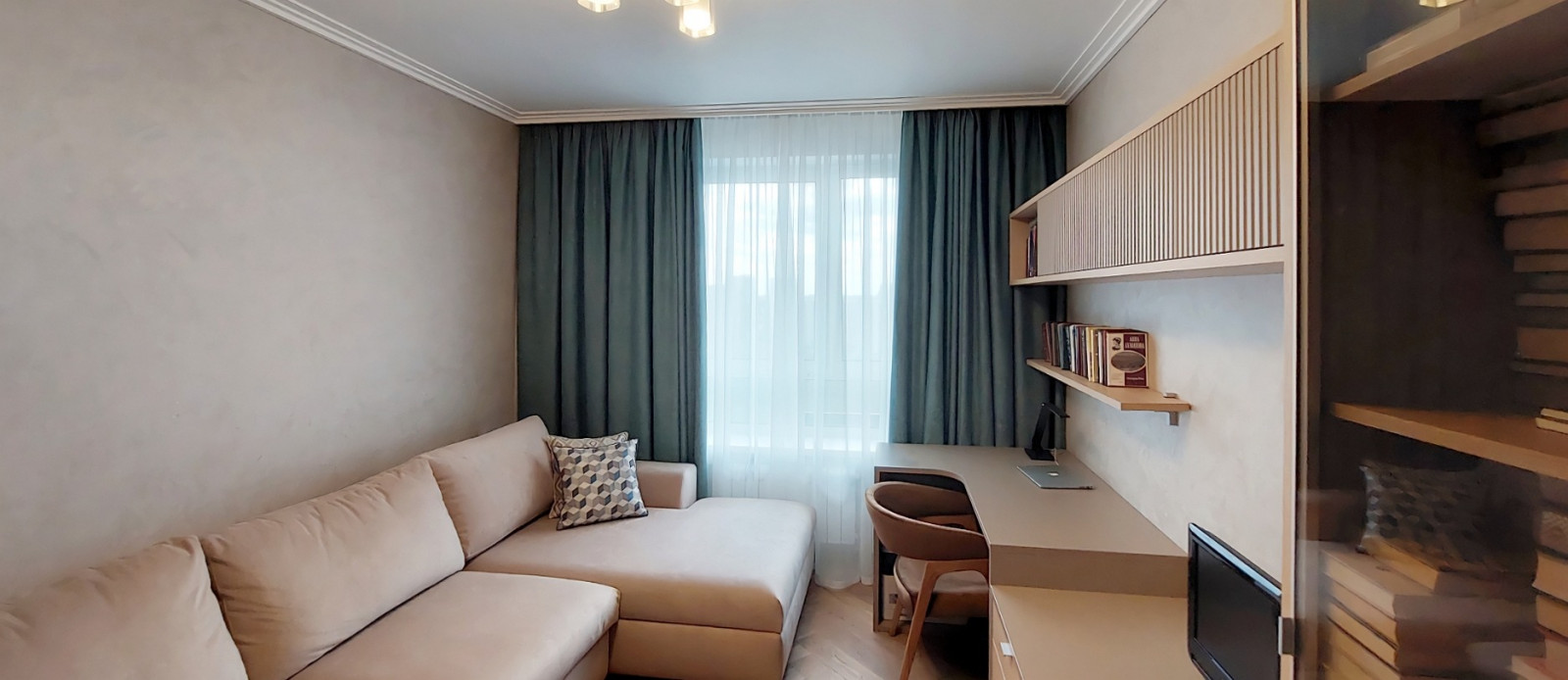 Первый Московский: двухкомнатная квартира 74 кв.м.