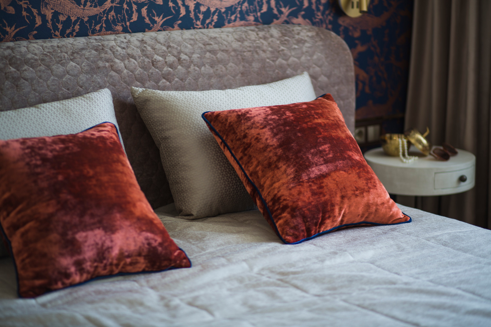 Квартира на набережной