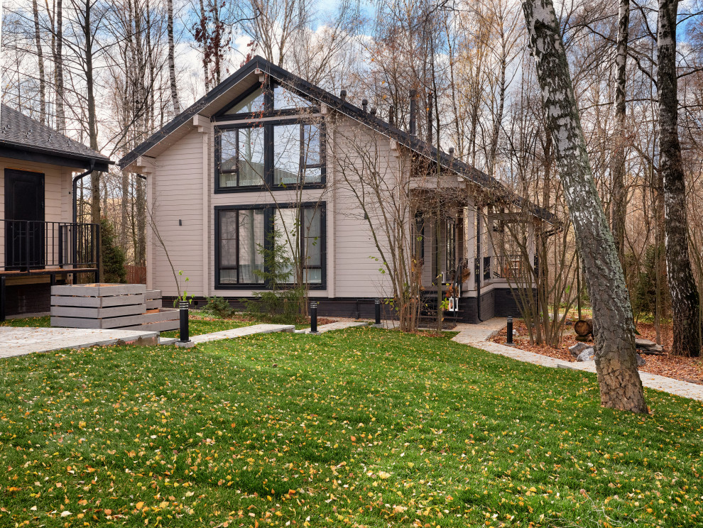 Загородный деревянный дом