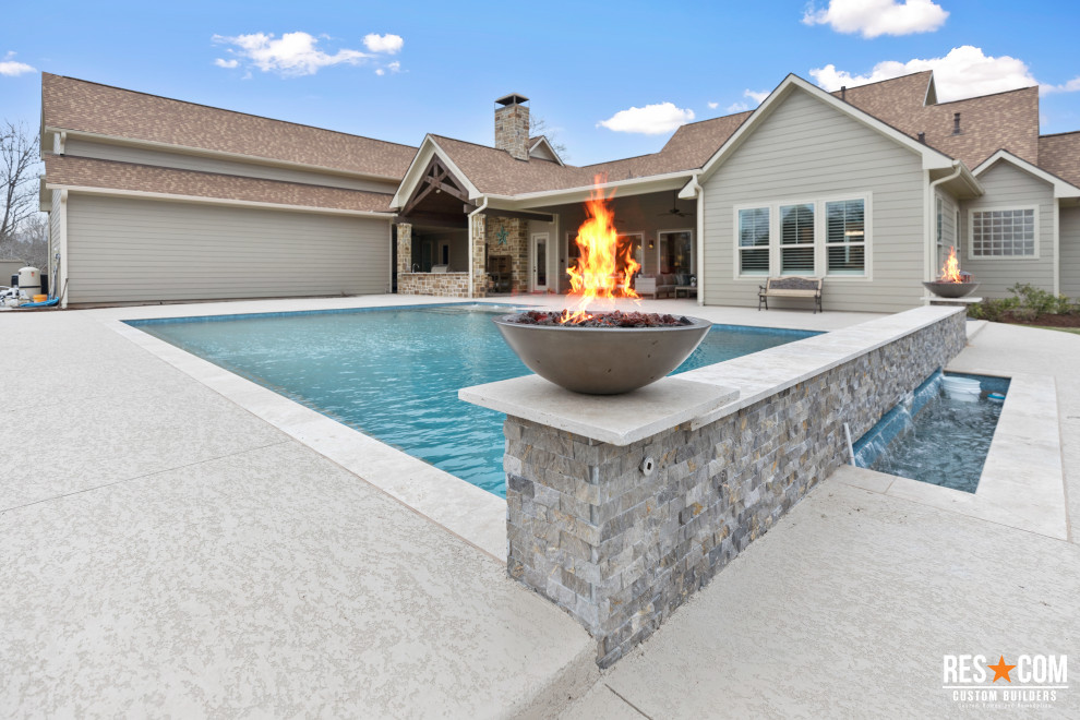 Rolling Woods - Outdoor Patio & Pool