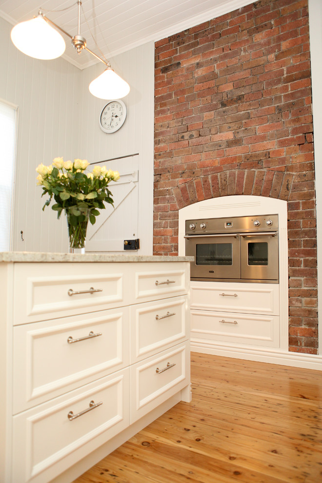 Traditional kitchen in Brisbane.