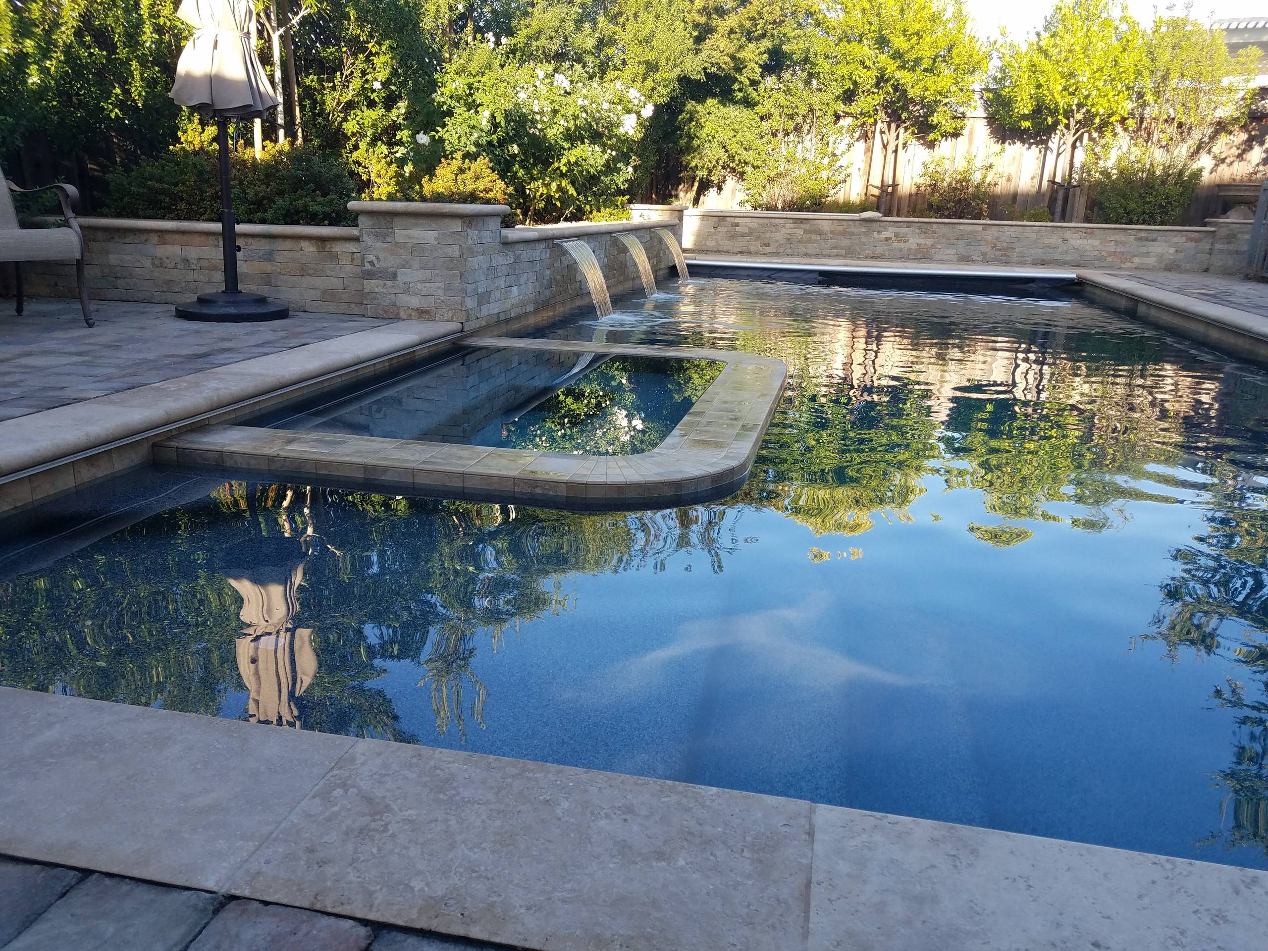 Pool & Play