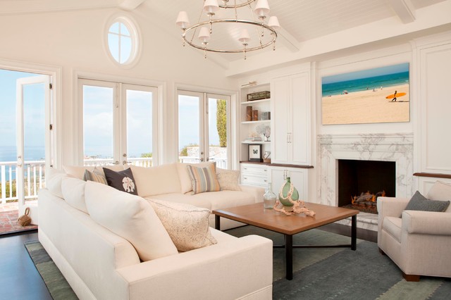 Cape Cod Style In Laguna Beach Ca Coastal Living Room