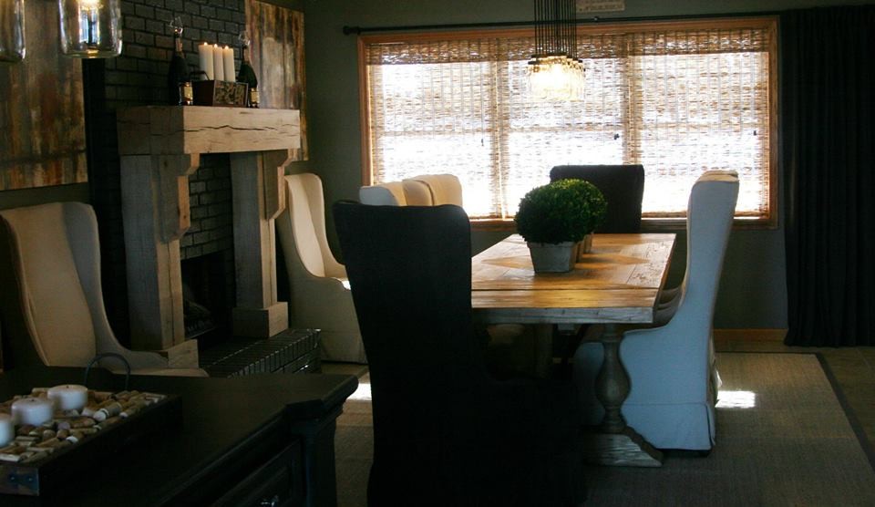 Dining room - rustic dining room idea