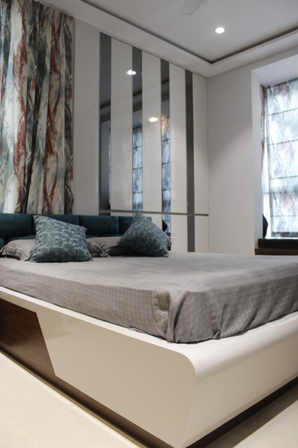 Colour and Light modern-schlafzimmer