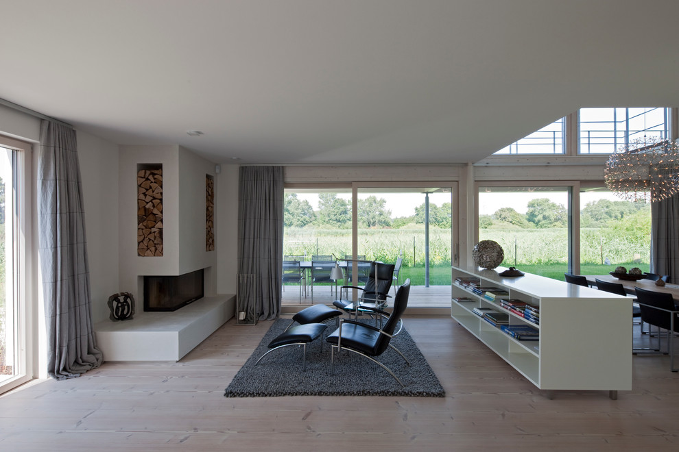 Modernes Wohnzimmer in Sonstige