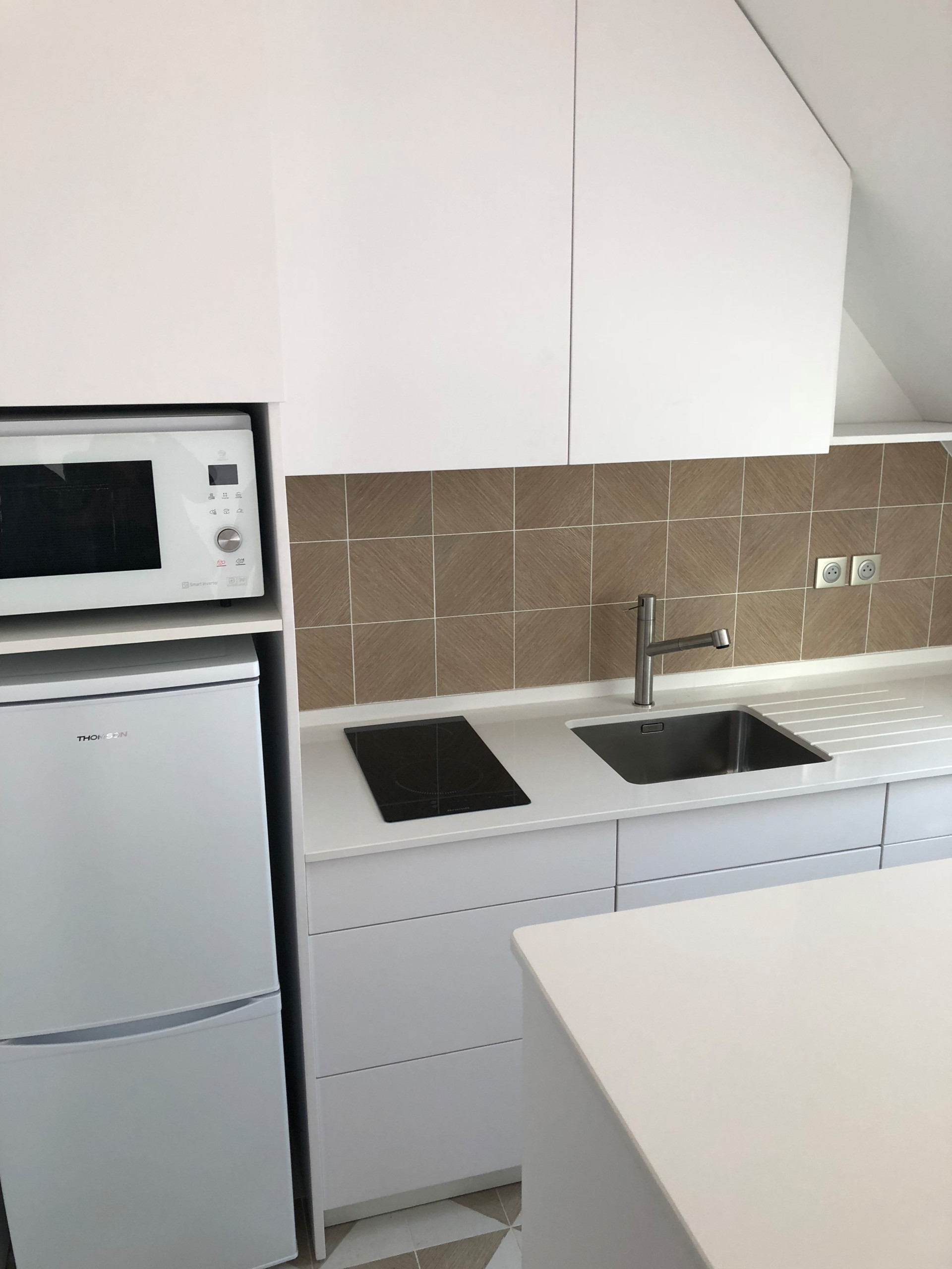 Appartement vue Tour Eiffel sous combles
