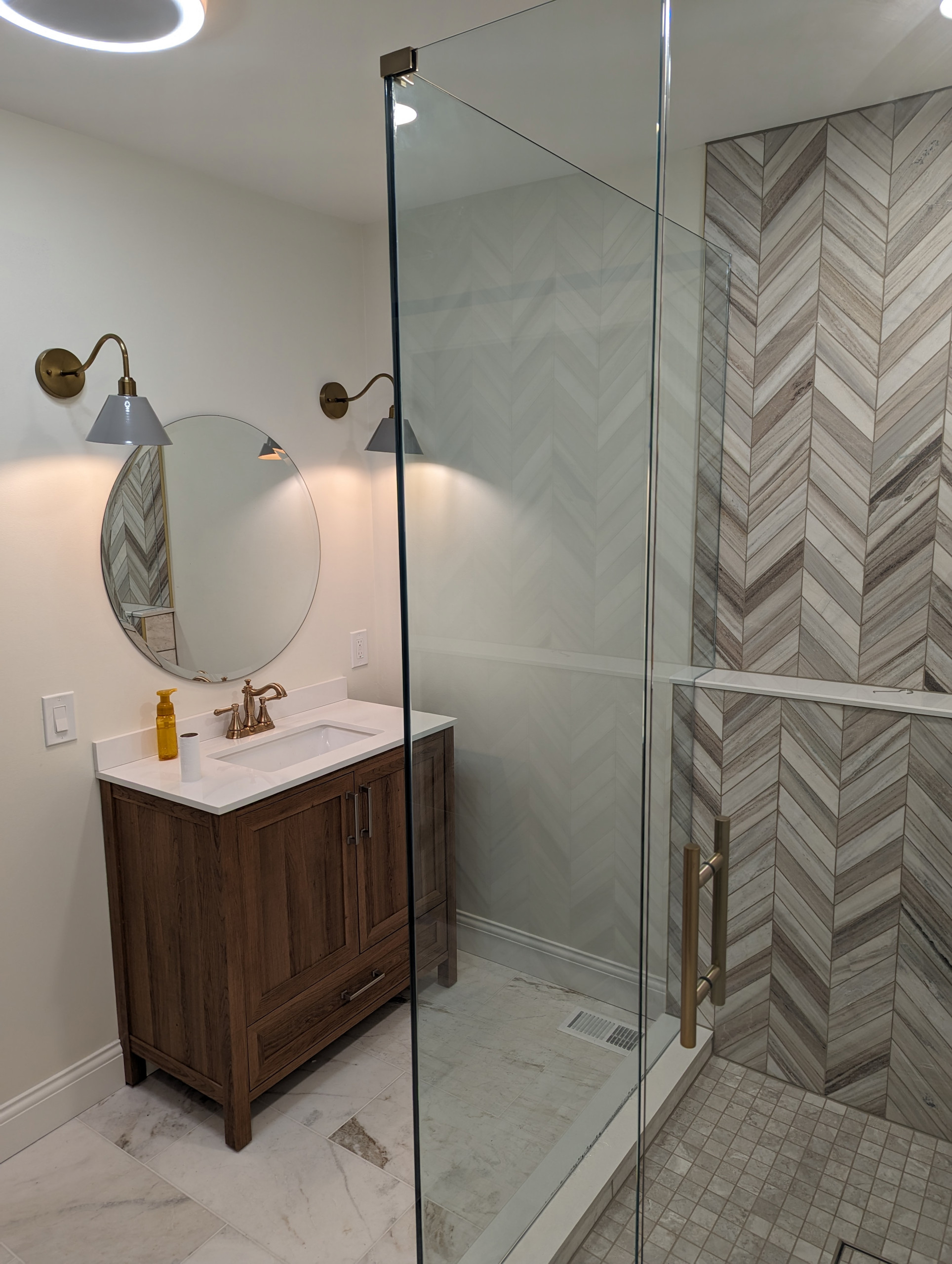 Lebanon Bathroom/ Backsplash