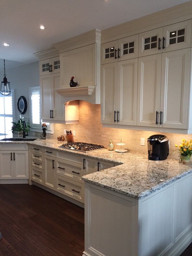 Inspiration for a transitional kitchen remodel in Toronto