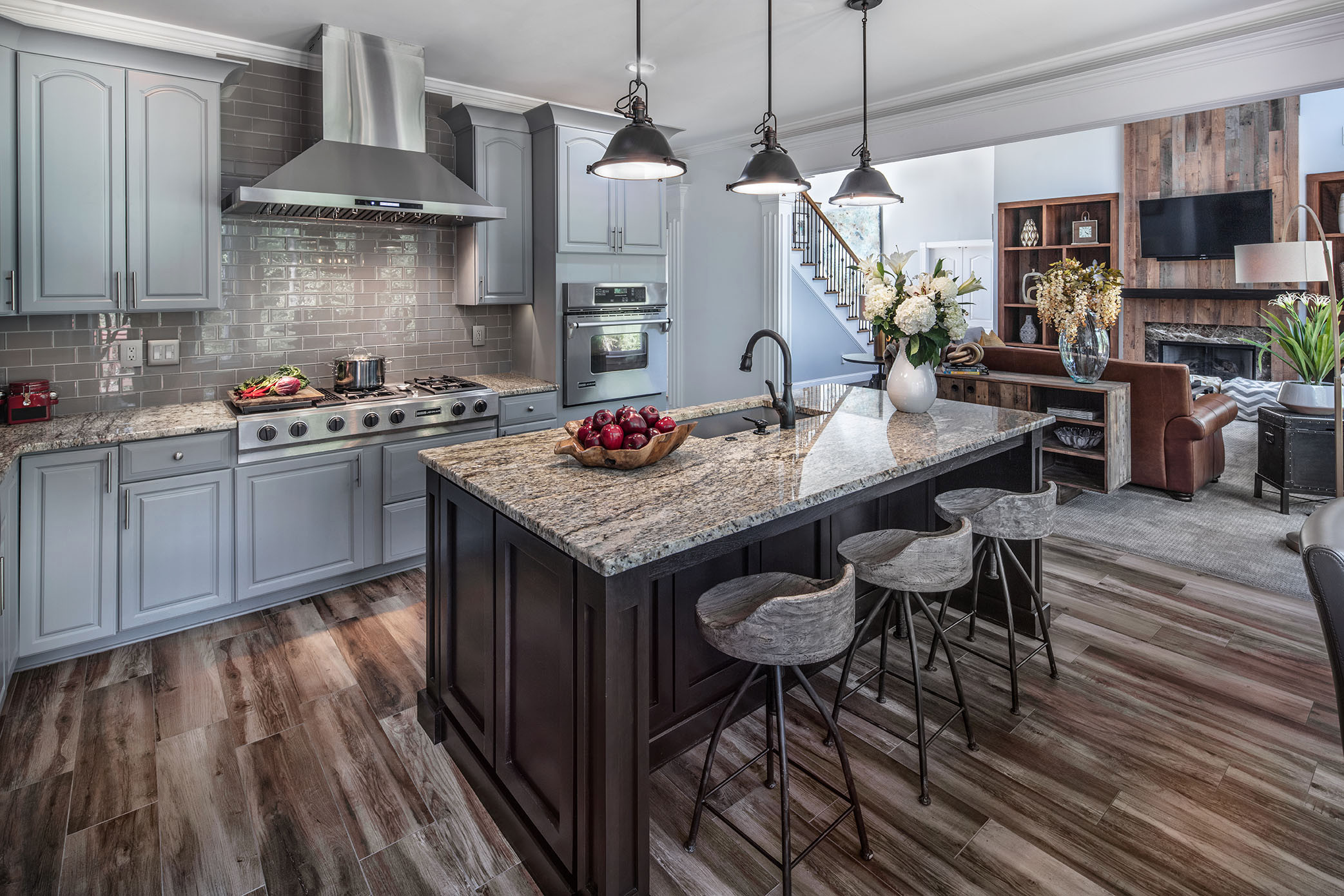 Kitchen Facelift Anyone!