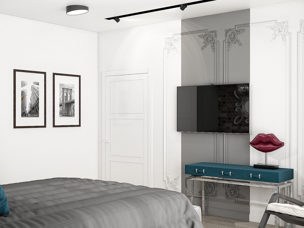 Спальня с кроватью цвета моренго