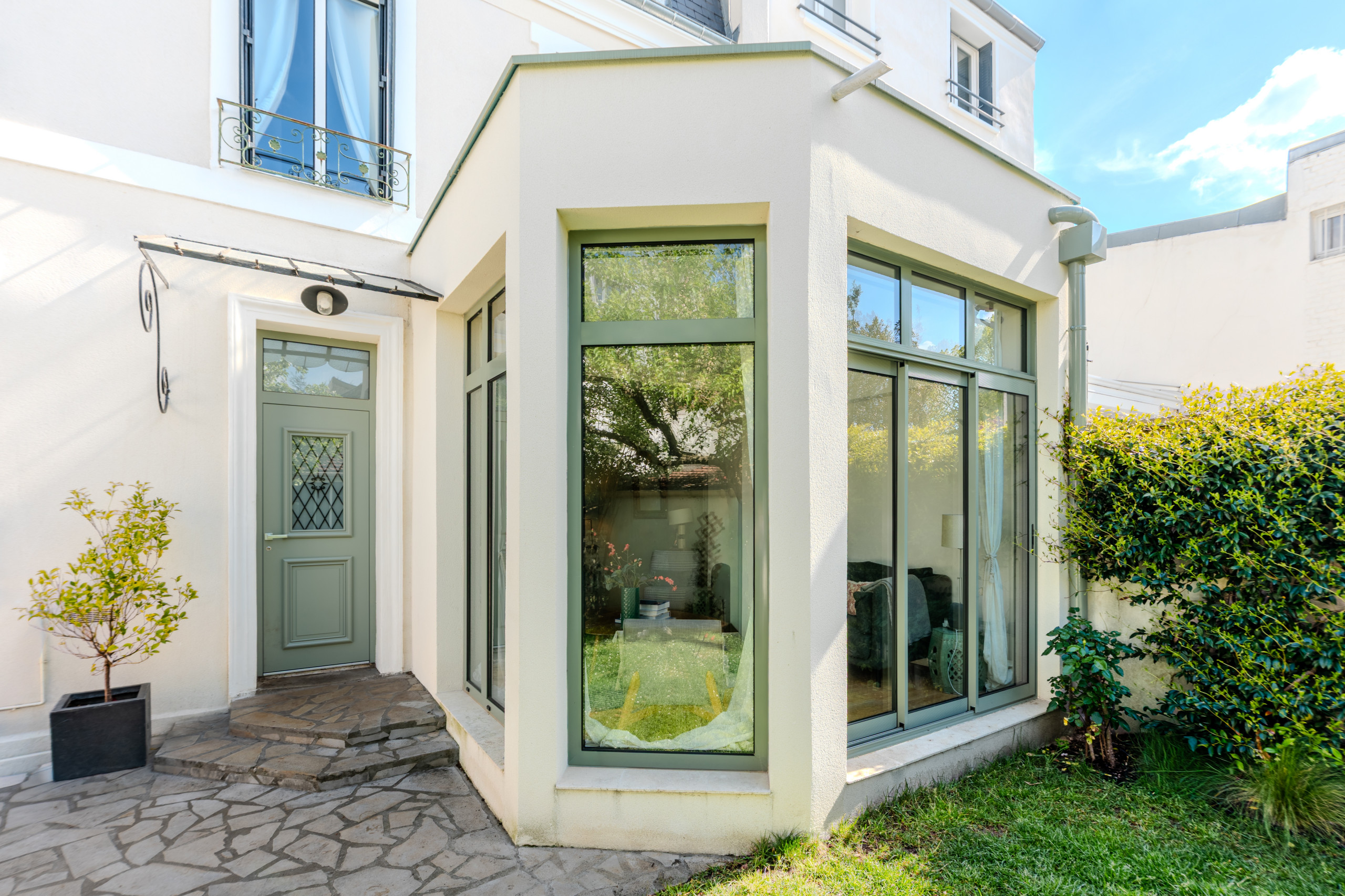 LUMIERE - surélévation d'un pavillon