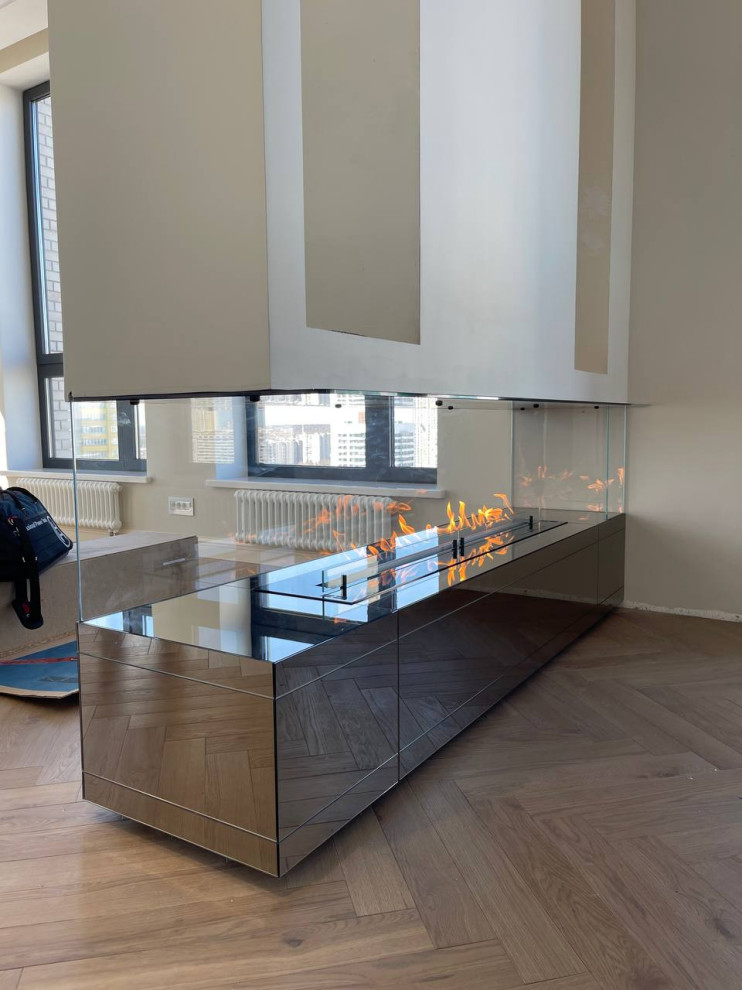 Автоматический биокамин Planika FLA 3 + облицовка конструкции бронзовым зеркалом