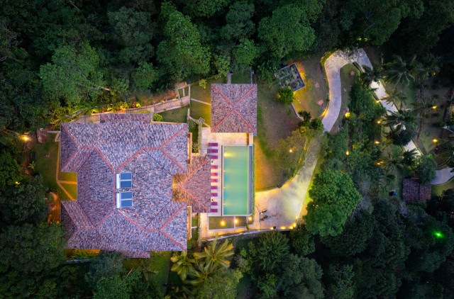 Divine tropicale-piscina