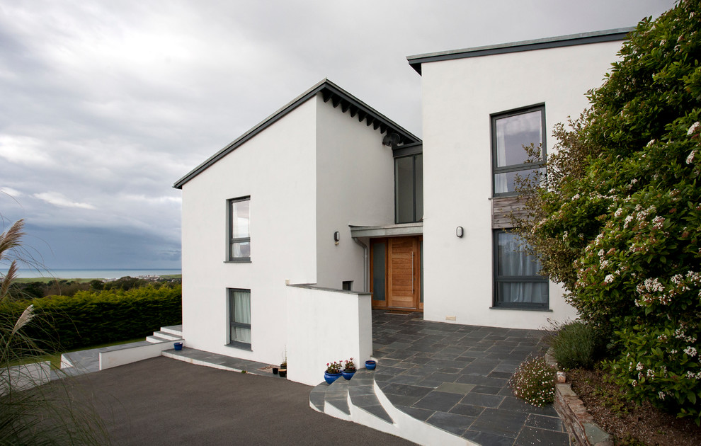 Design ideas for a contemporary exterior in Cornwall.