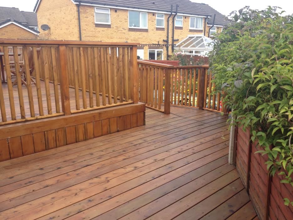 Photo of a large modern deck in Other.