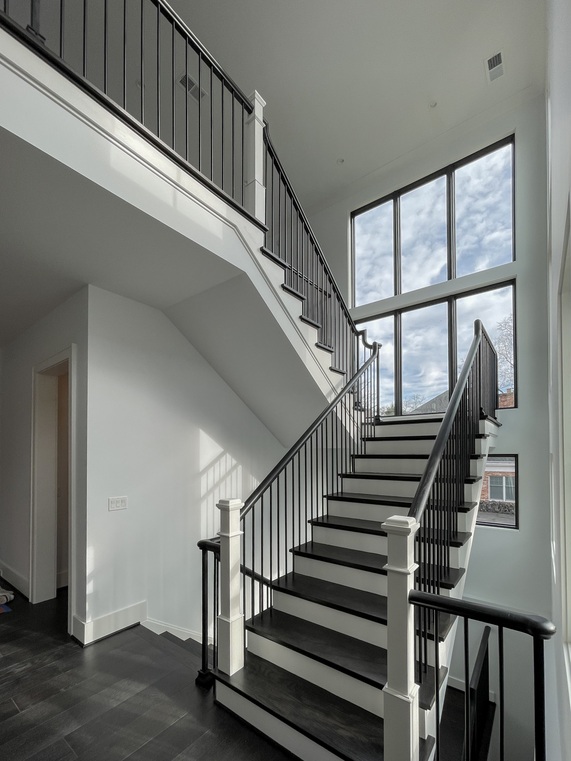 90_Classic Staircase with a Contemporary Twist, McLean VA 22101