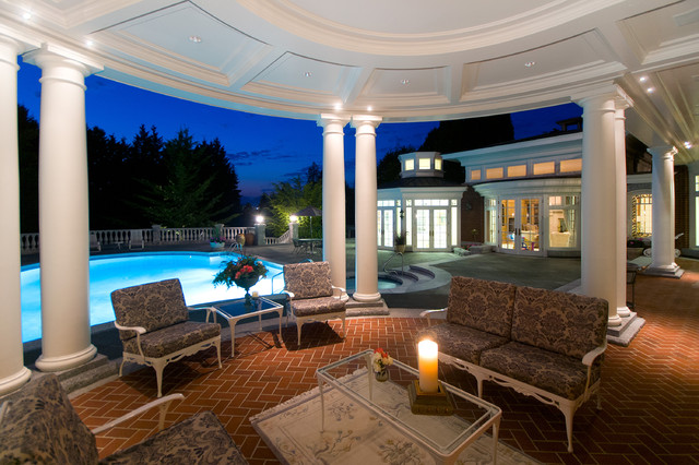 Recent Work klassisch-patio
