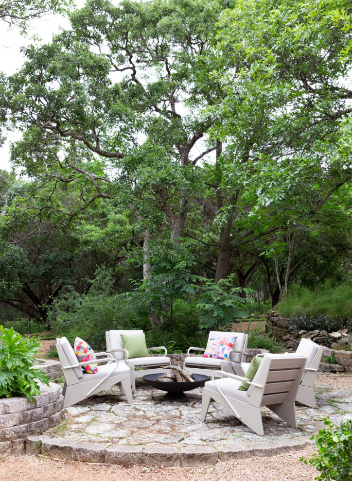 Transitional patio photo in Austin