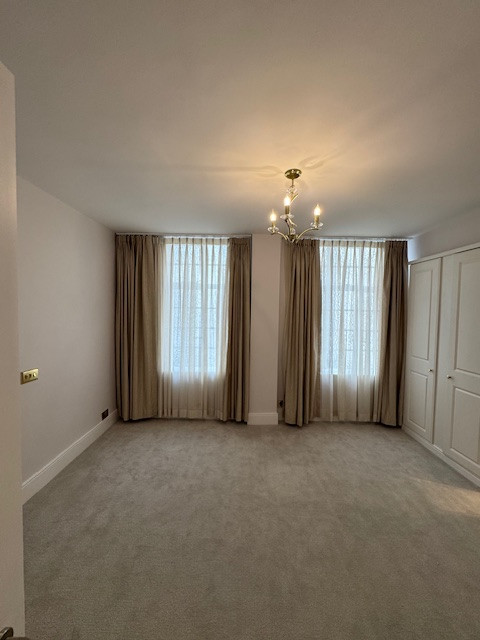 Full refurbishment works of high-end flat (x5 Bedrooms)at high street kensignton