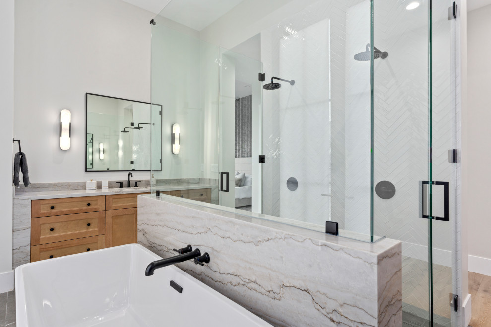 Example of a transitional bathroom design in Phoenix