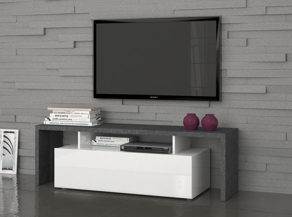 Living room - modern living room idea in New York