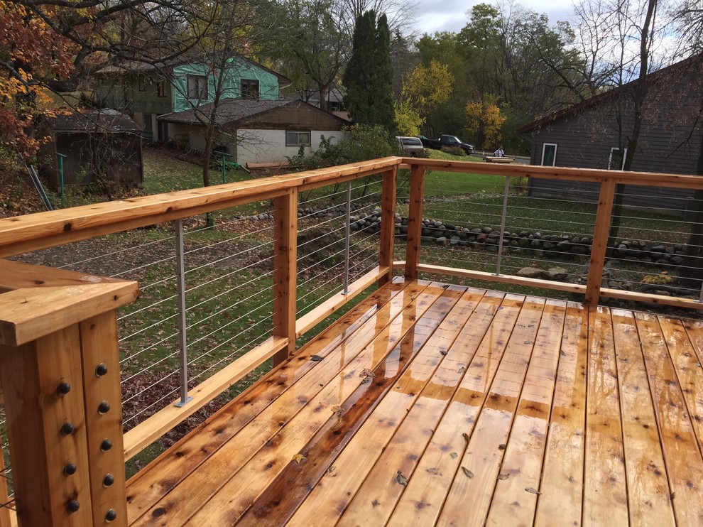 Example of a backyard deck design in Minneapolis