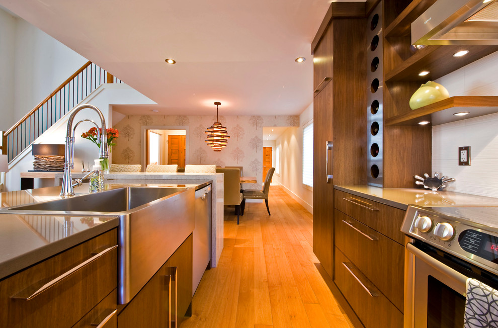 SILVERTIP RIDGE Contemporary Kitchen Calgary by Sticks + Stones