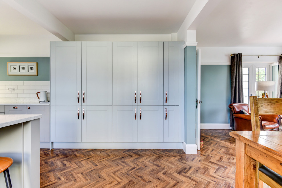 Classic British Kitchen in Worthing, West Sussex - Traditional ...