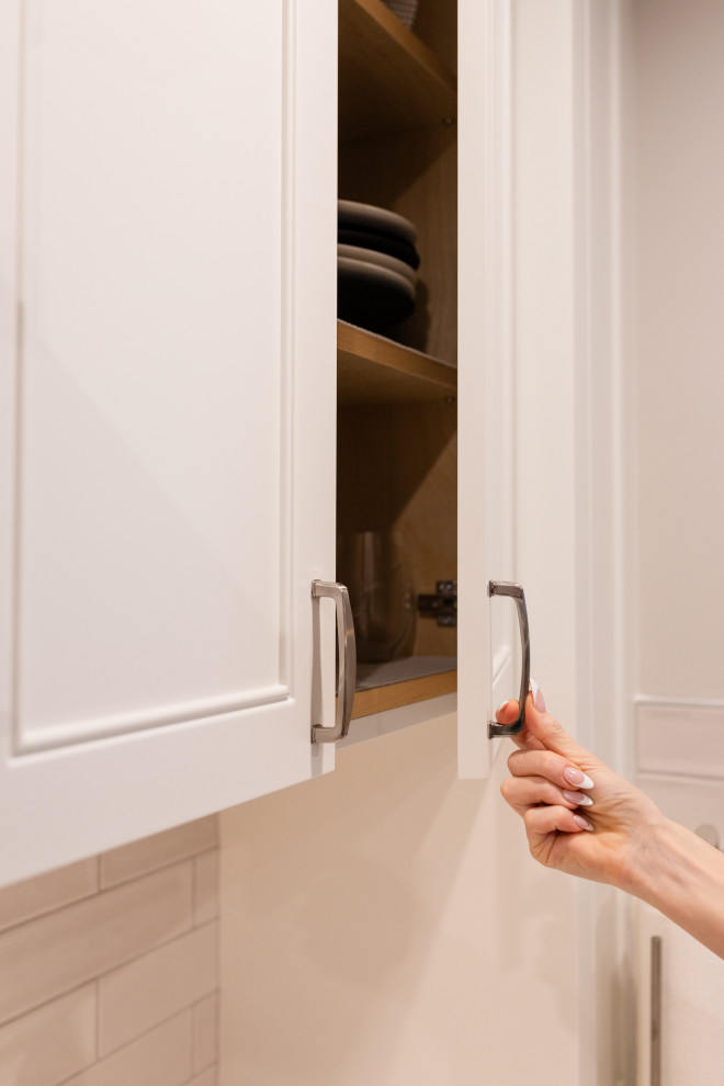Anne - West Vancouver Kitchen Remodel