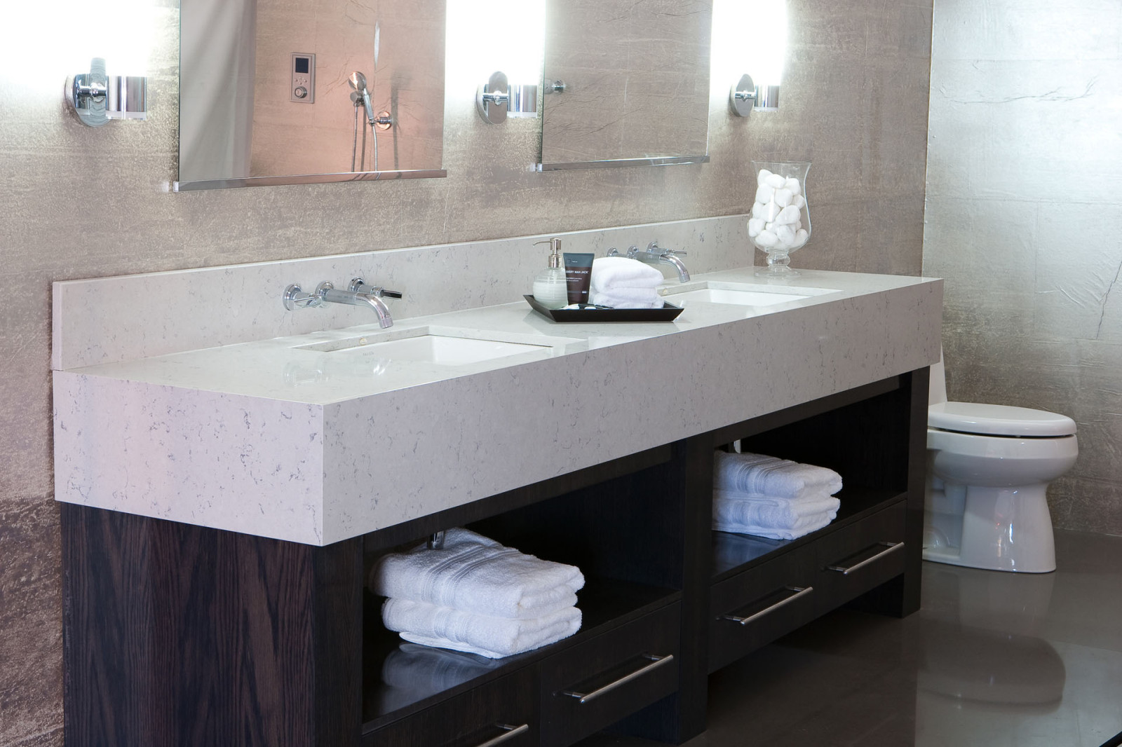 Изделия из кварцевого агломерата Камбрия CAMBRIA