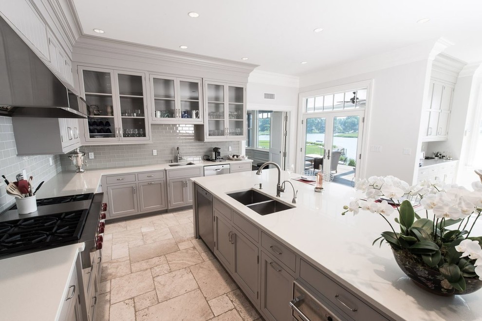 Transitional kitchen photo in New York