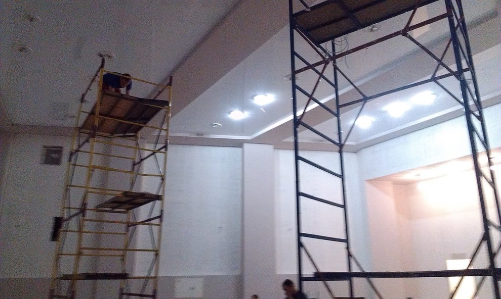 Натяжные потолки;фактуры:глянцевый,сатиновый,матовый.ПВХ