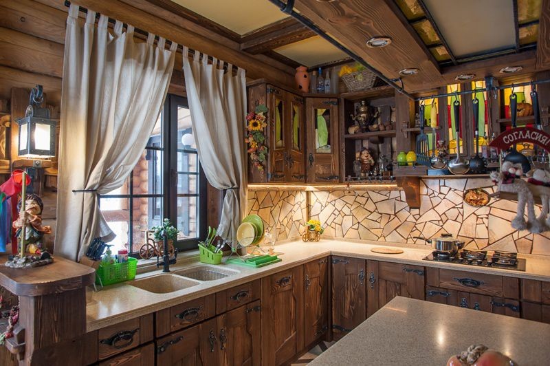 Кухня в стиле "Деревенский под старину"