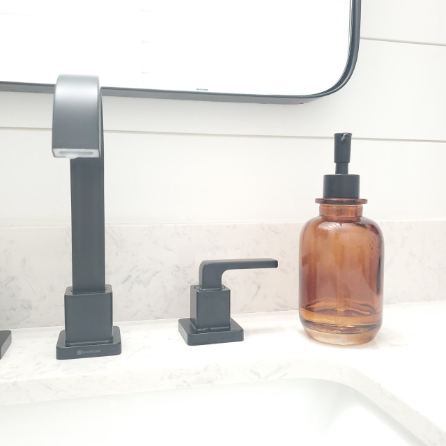 Modern Farmhouse Bathroom Country Atlanta by Virgil Homes LLC