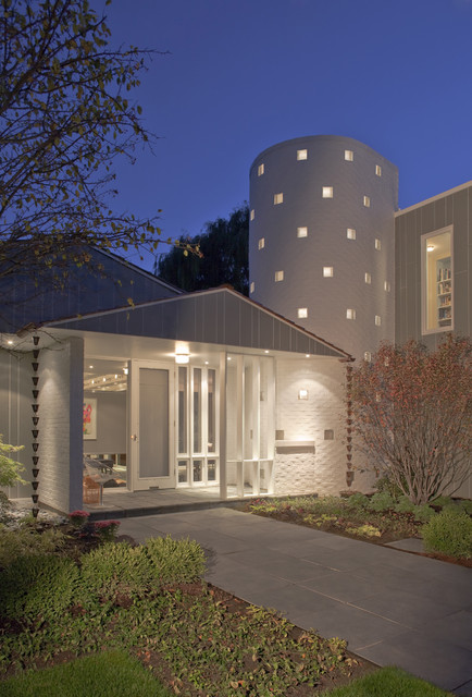 Front Elevation - Dusk moderne-hus-og-facade