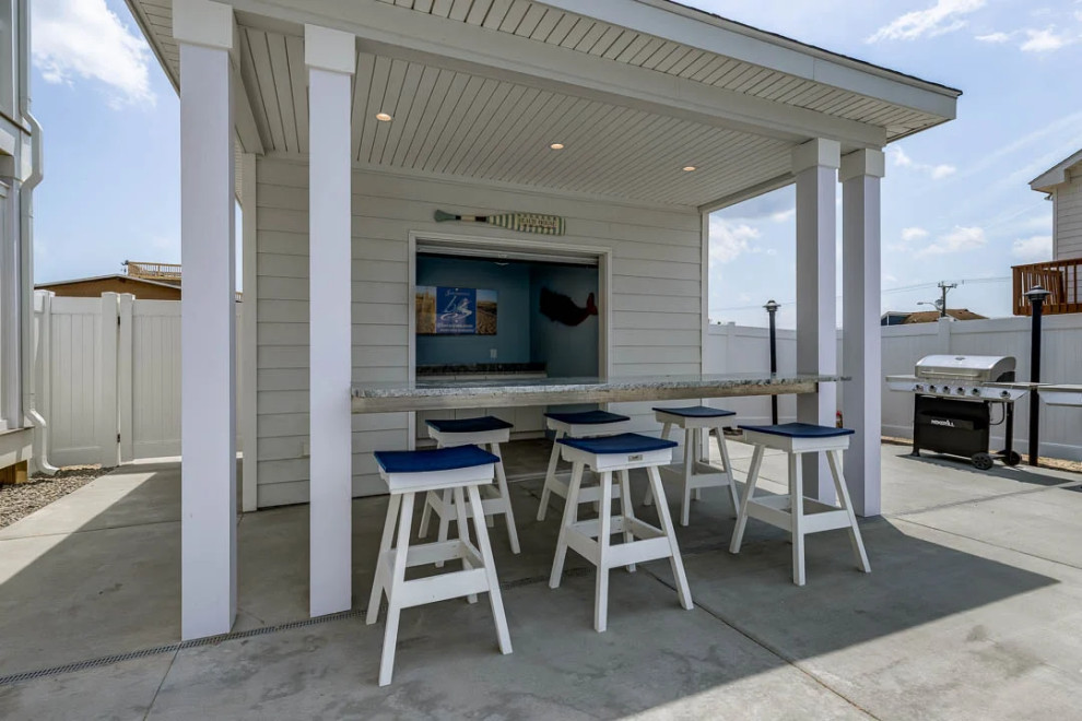 (2021) Great White Shack