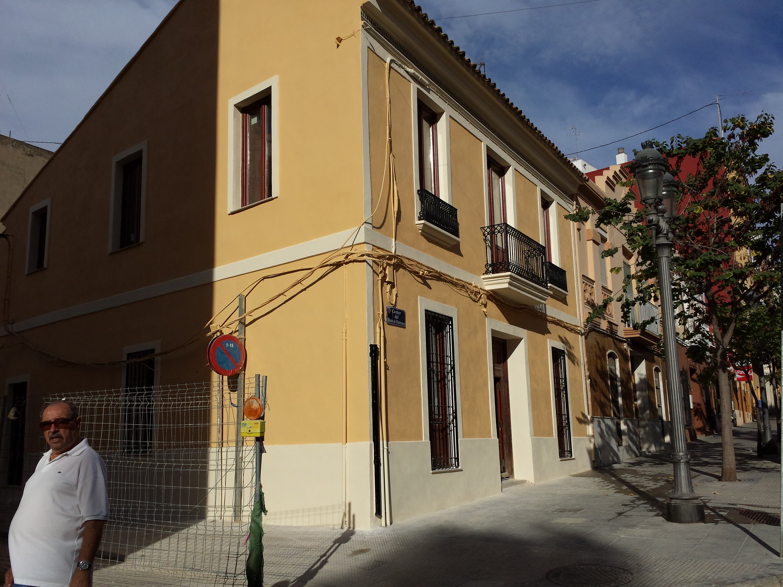CASA DE PUEBLO EN PATERNA