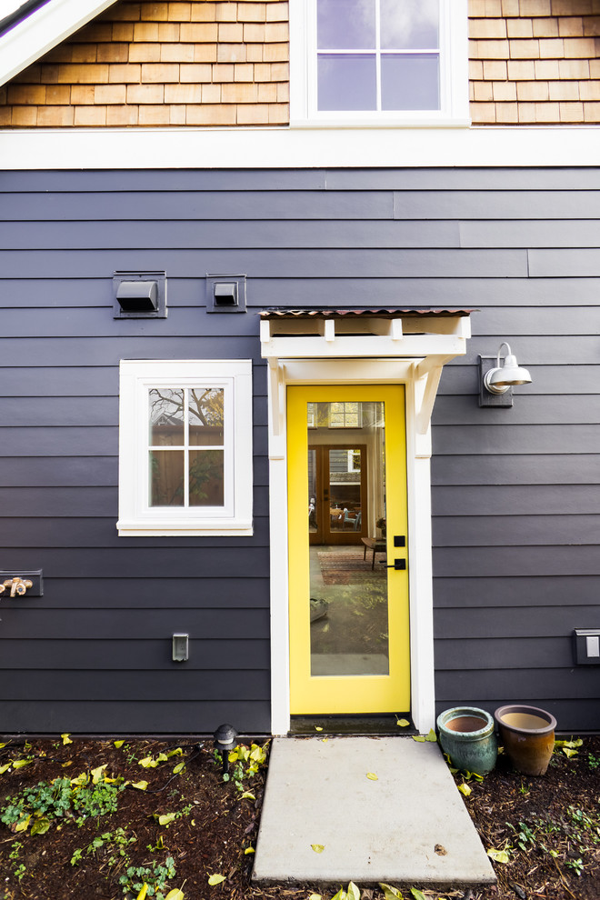 Inspiration for a farmhouse home design remodel in Portland