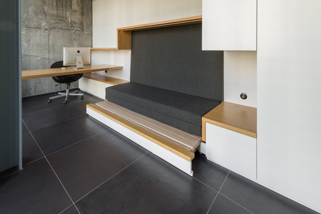 Ein Raum, zwei Bereiche: Dieses Home Office macht Platz für Gäste