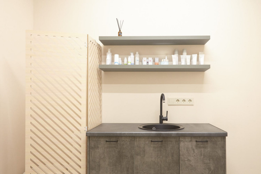 Реализация  студии аппаратной косметологии