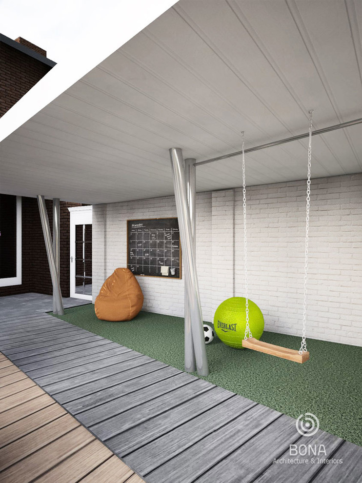 Детская зона на патио