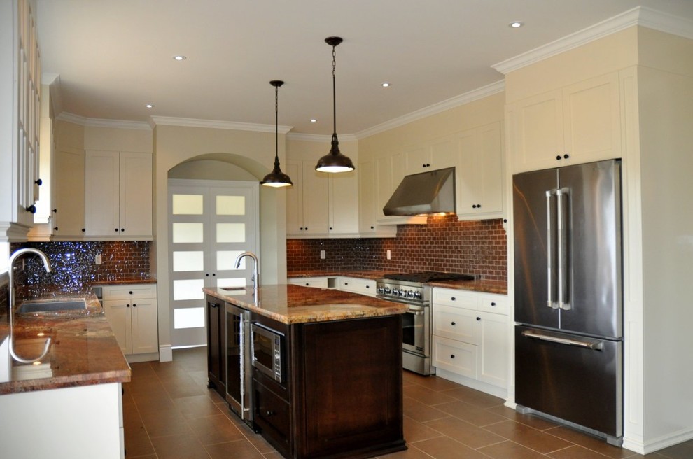 Kitchen - kitchen idea in Toronto